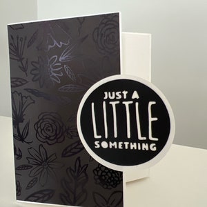 Einfach eine Kleinigkeit Geschenk Kartenhalter Blanko Grußkarte || Niedliche Geburtstagskarte || Handarbeit || Personalisierte Karten || Florales Muster