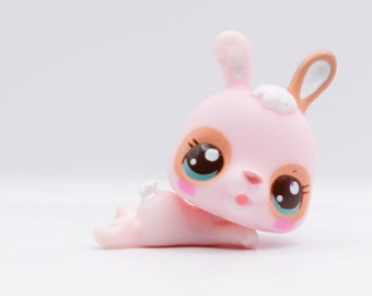 LPS | Adorable Baby Rabbit #2629 | Authentic Littlest Pet Shop | Hasbro | Collector Toys