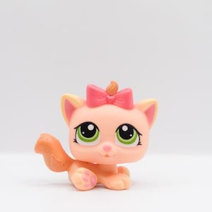 LPS | Adorable Kitten #1336 | Authentic Littlest Pet Shop | Hasbro | Collector Toys | My Toytopia