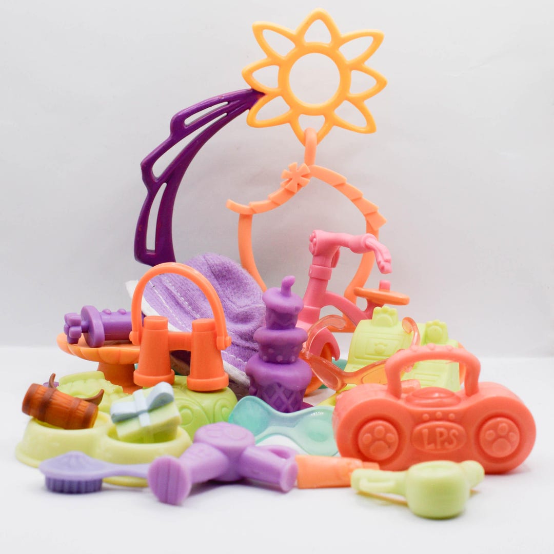 Lot De 12 Figurines Littlest Pet Shop Authentiques - Avec Accessoires, Occasion, Hasbro