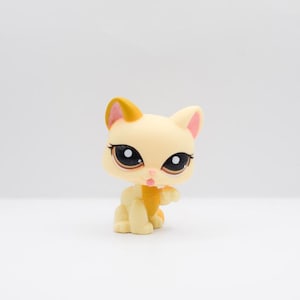 LPS | Adorable Kitten #1692 | Authentic Littlest Pet Shop | Hasbro | Collector Toys