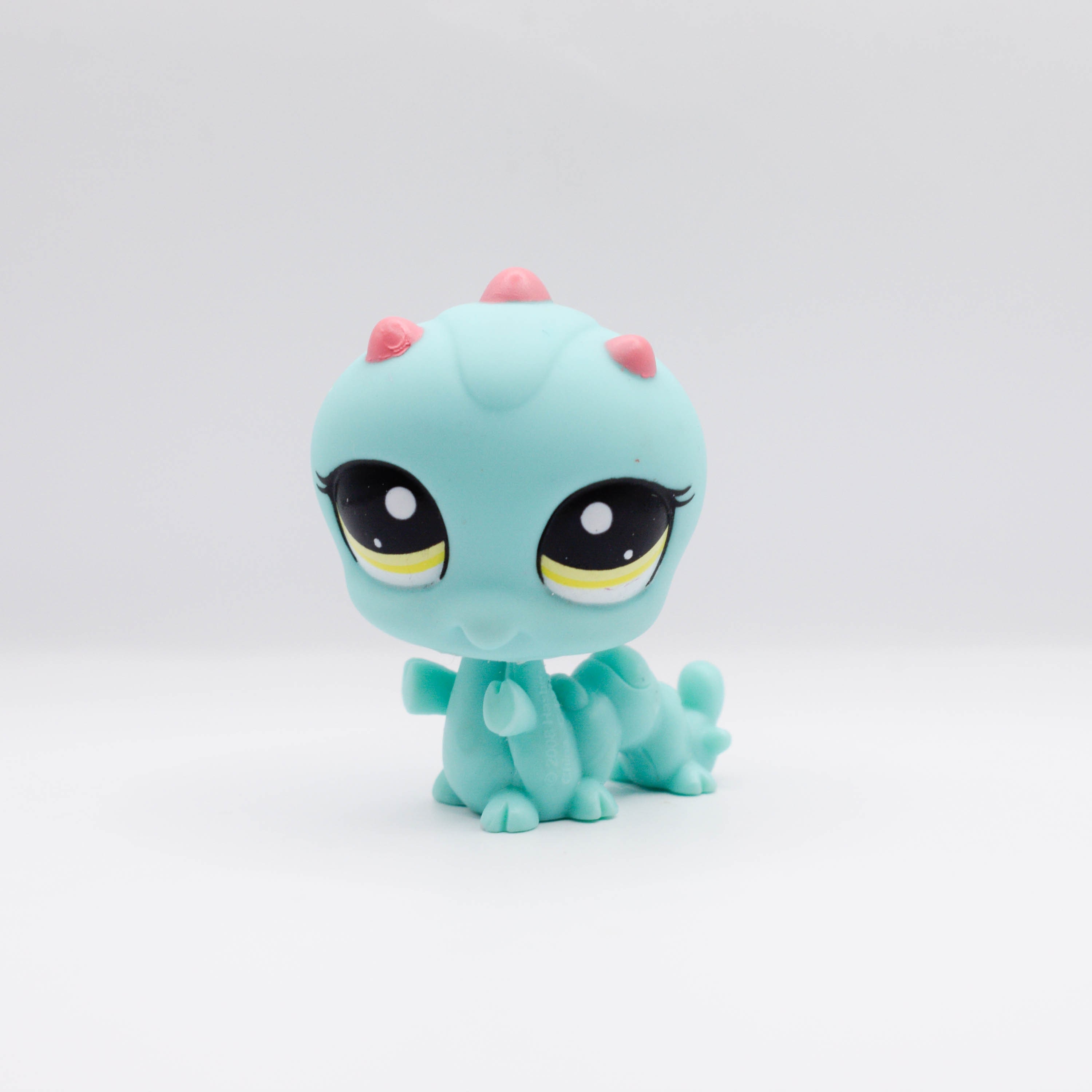 Littlest pet shop caterpillar top