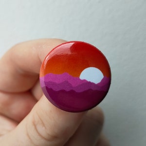 Kleine Lesben Pride Landschaft - dezenter LGBTQ+ Button