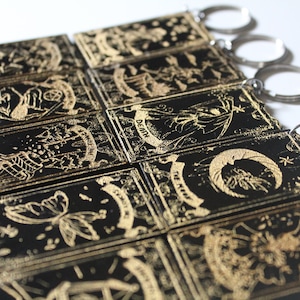 Major Arcana Tarot Schlüsselanhänger schwarz und gold
