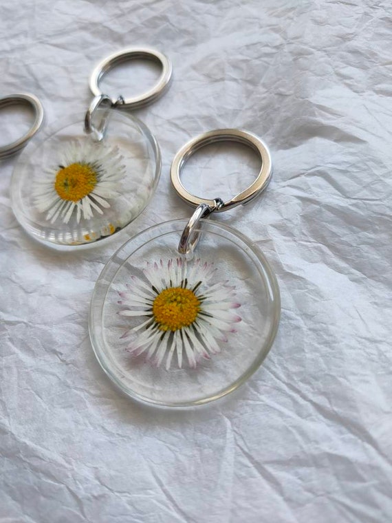 Gänseblümchen Schlüsselanhänger, Echte Getrocknete Blume in Kunstharz 