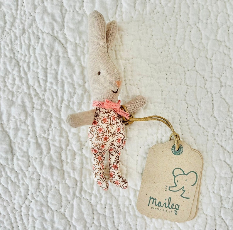 Mailer Danish Design Rabbit Maileg MY Rabbit Included, 4” Rose Bunny NWT. Hand-knit Dress in Pink ...