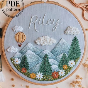 Schema di ricamo personalizzabile per il nome del bambino in formato PDF + guida video / Decorazioni per cameretta a tema avventura in montagna / Regalo personalizzato con ricamo a mano