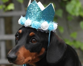 FLORAL CROWN with small petal finish in blue for dog/cats birthday /celebration