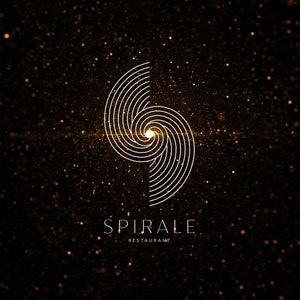 Puede incluir: Un dise&ntilde;o de espiral blanco sobre un fondo negro con purpurina dorada. El texto "SPIRALE RESTAURANT" est&aacute; debajo de la espiral.