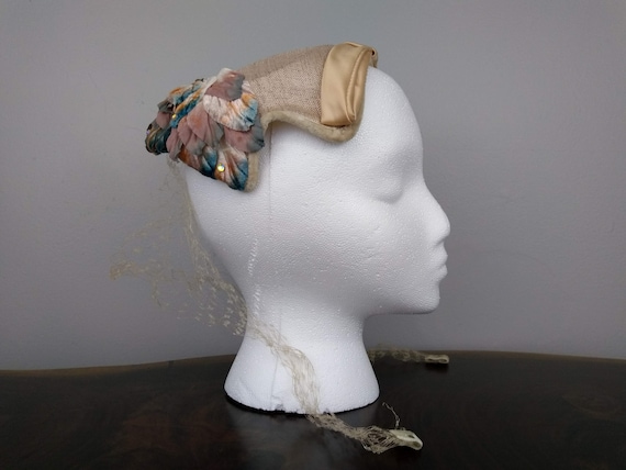 Vintage 1950's Peach and Pink Calot Hat - Stylish