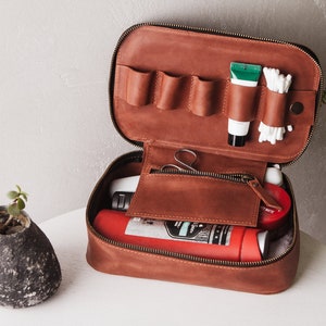 Leather toiletry bag,Leather shave bag,Monogrammed dopp kit,Toiletry bag,Dopp kit for men,Dopp kit,Personalized dopp kit,Toiletry bag men