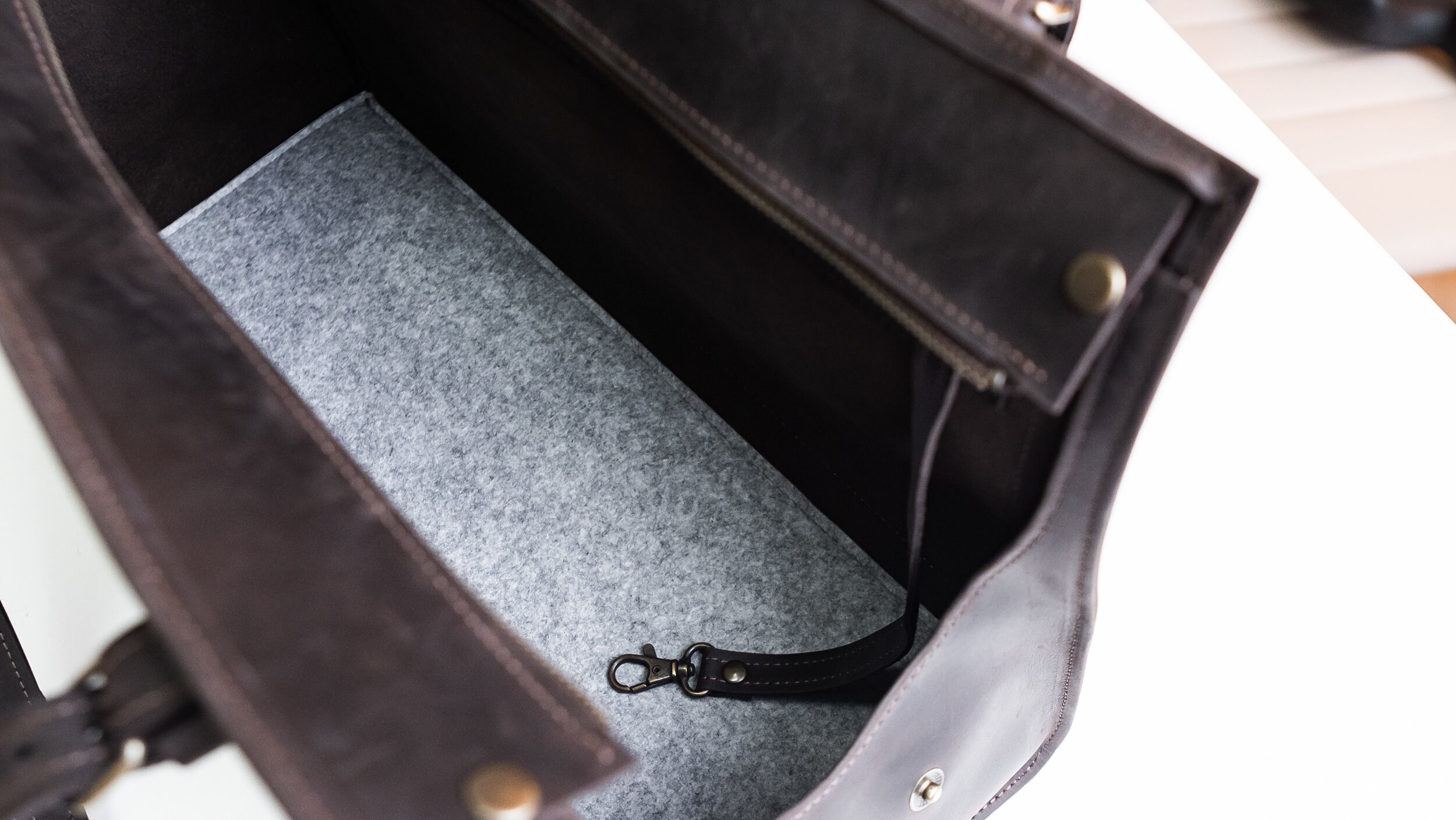 avenue backpack louis vuitton Authentic Louis Vuitton Blue Damier Infini Leather Avenue Backpack
