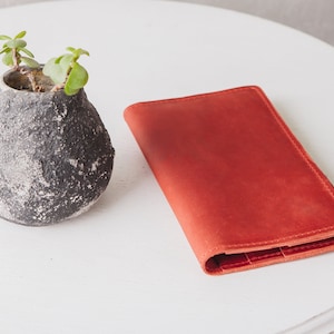 Womens leather wallet, Personalized leather wallet, Gift for her, Handcraft wallet, Leather wallet, Engraved wallet, Gift for wife, Bifold wallet, Phone wallet, Leather phone wallet, Womens wallet, Personalized wallet, Leather wallets, Woman wallet