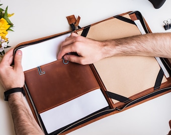 Personalized leather portfolio for men, Leather folder, Organizer planner, Document bag, Leather portfolio zipper, Graduation gift for him