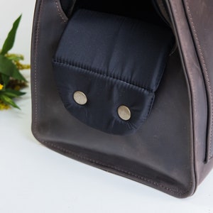 Pet travel bag, Modern cat carrier, Cat purse tote bag, Dog purse carrier, Dog travel bag, Pet carrier bag, Pet carrier purse, Luxury pet carrier, Portable pet carrier, Designer pet carrier, Small pet carrier, Pet carrier, Pet purse,Pet bag,Dog purse