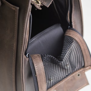Pet travel bag, Modern cat carrier, Cat purse tote bag, Dog purse carrier, Dog travel bag, Pet carrier bag, Pet carrier purse, Luxury pet carrier, Portable pet carrier, Designer pet carrier, Small pet carrier, Pet carrier, Pet purse,Pet bag,Dog purse