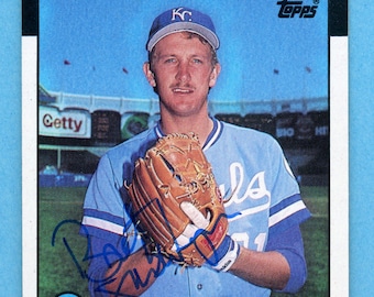 Autographed 1986 Topps Kansas City Royals Bret Saberhagen  + Dennis Leonard, Mark Gubicza