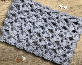 Crochet Cowl Pattern, Easy Stylish Boho Scarf, DIY (PDF)