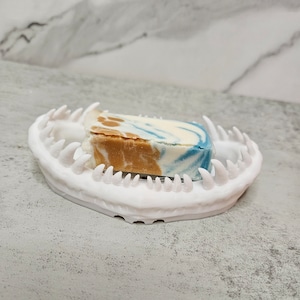 Monster Jaw Soap Dish, Countertop Soap Dish, Sink Soap Dish, Kitchen Soap Holder, Bathroom Accessories, 3D Printed Soap Dish, Monster Themed