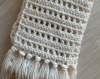 Crochet Women’s Scarf with Fringe