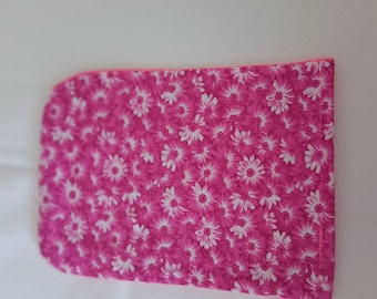 pink daisies stoma bag cover   8" (20cm) length x 2" (5cm) flange. suit ileostomy , colostomy. open ended, stretch backing