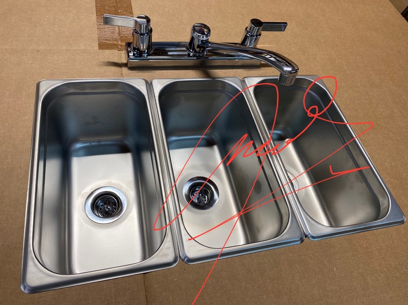 Extra Small 3-Compartment Portable Sink Set - Ideal For Concession Stands & Events 4 thumbnail image