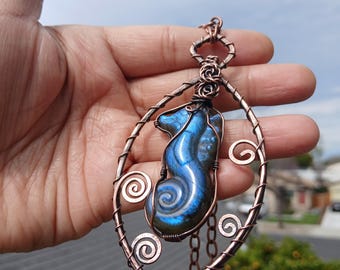Seahorse Pendant – Carved Labradorite Necklace – Handcrafted Oxidized Copper – Ocean-Inspired Crystal Healing Jewelry