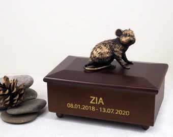 Solid Wood Rat Urn, Ashes Urn Engraved, Memorial Custom Urn for rat, Pet Memorial, pet gift, Cremation Urn/Casket, rat figure , rat urn