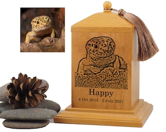 Custom Engraved Leopard Gecko Urn: Solid Wood Pet Memorial