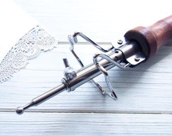 Japanese Soldering Iron Holder: Round Metal Stand