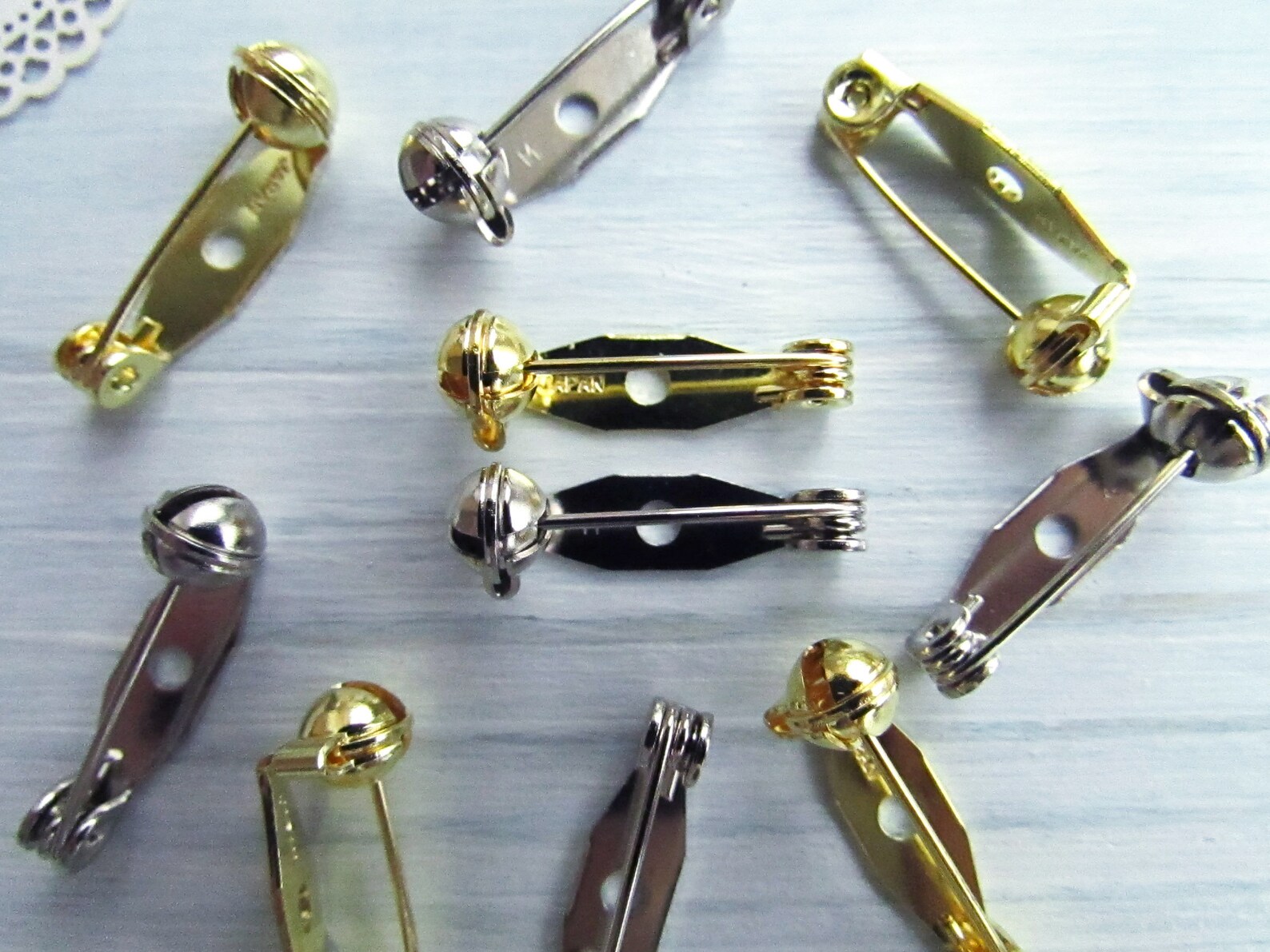 20 Pcs Brass 20 Mm Mix Metal Brooch Pin Safe Lock 078 Inch Etsy