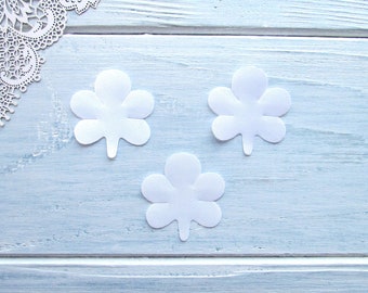 50 Stück Violette Blütenblätter, Weiße Satin-Stoff-Blüten: Vorgestanzte Ausschnitte