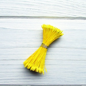 Japanese Yellow pointed Flower Stamens: Artificial Flower Making Supplies (144 stems)
