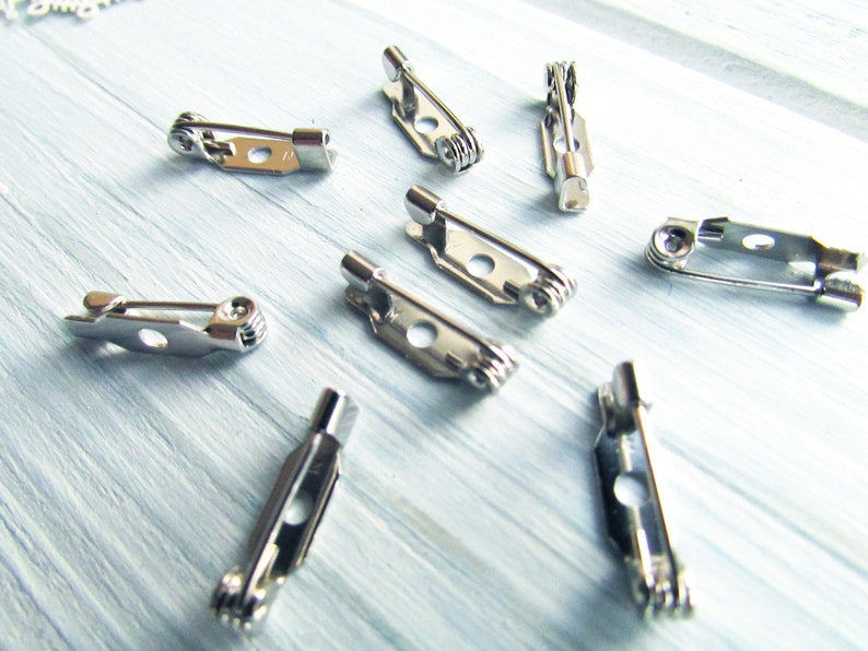 20 Stück Messing 15 mm Silber Metall Brosche Pin 0,59 Inch Made in Japan Brosche Basis MetallTeile für handgemachte japanische Brosche Schmucknadel Bild 8