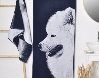 Samoyed Dog Towel: Blue Cotton Bath/Beach Towel (59x26 in)