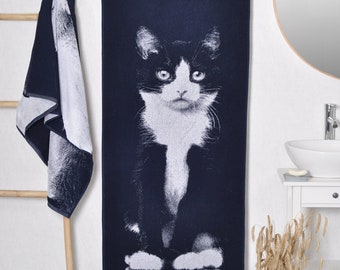 Black and white cat bath towel, blue beach towel, Gift for cat Lovers, Woven cotton towel, Cat Towel, Cat Lover Gift, Birthday gift idea