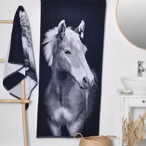 Horse towel, woven blue beach, pool towel, High quality cotton towel, large beach towel, 59x26 inches horse lovers gift, gift idea