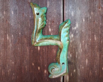 The Lucky Numbers: 4