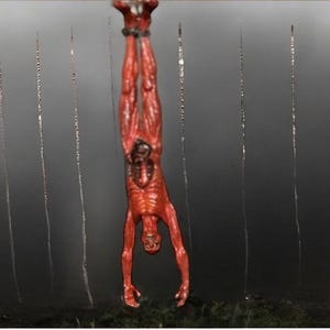 Figurines vivantes avec la peau, prédateur ou Hellraiser, art d&#39;horreur, horreur corporelle, décor gore, cadeau unique pour les fans d&#39;horreur