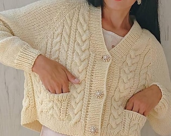 Cardigan corto fatto a mano, cardigan Aran a trecce, cardigan color crema da donna
