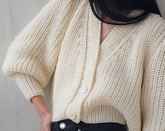 Cardigan corto spesso Maglione oversize in lana lavorato a mano Cardigan color crema