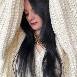 Oversized viscose and wool stretch knit