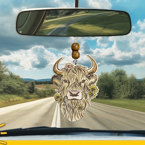 Breloque voiture vache Highland SVG vache Highland ornement svg Fichier découpé au laser Gravure laser svg Glowforge