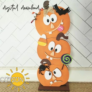 Calabazas de Halloween divertidas de pie SVG / Archivos cortados con láser de calabazas apiladas en dos tamaños / Decoración de mesa o estante de Halloween