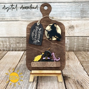 Decorazione per tagliere intercambiabile di Halloween felice SVG Decorazione per mensola con strega volante Halloween svg File tagliato al laser