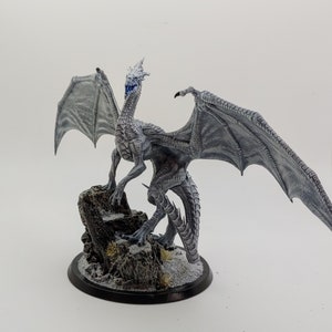 White Dragon miniature - rescale miniatures - DnD miniatures - Role Playing Game - Tabletop Miniature - dungeons and dragons - D&D