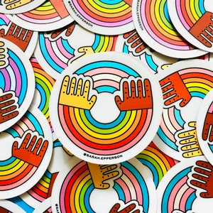 Pegatina "Manos arcoíris queer y trans"
