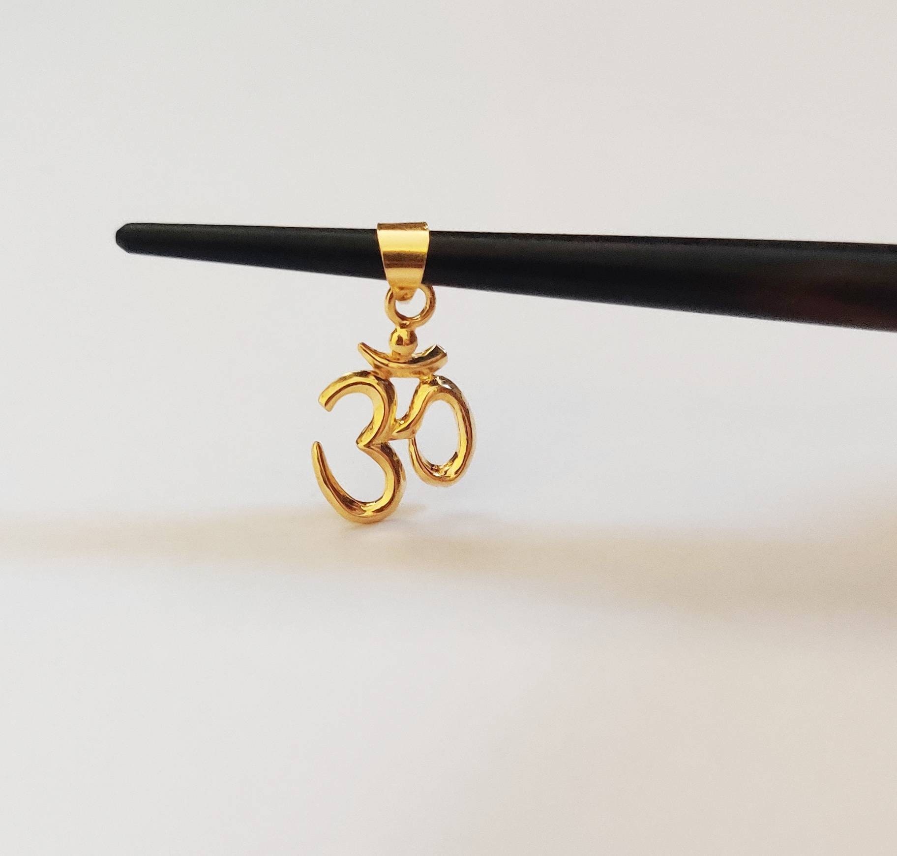 22k Gold Om Pendant, Hindu Religion Pendant,soild Gold Pendant, Om Pendant, Healing Om Pendant, Classic Om Pendant, Om Gold Charm - Etsy 22k Gold Om Pendant, Hindu Religion Pendant,soild Gold Pendant, Om Pendant, Healing Om Pendant, Classic Om Pendant, Om Gold Charm - Etsy