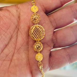 22k Gold charm Bracelet, 22k Gold Bracelet, Indian gold jewellery, everyday Gold bracelet, lightweight gold bracelet, Rajasthani Gold.