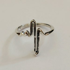 Contemporary Silver heartbeat ring for women, Handmade Silver ring of Love, Silver love ring, Stack silver ring